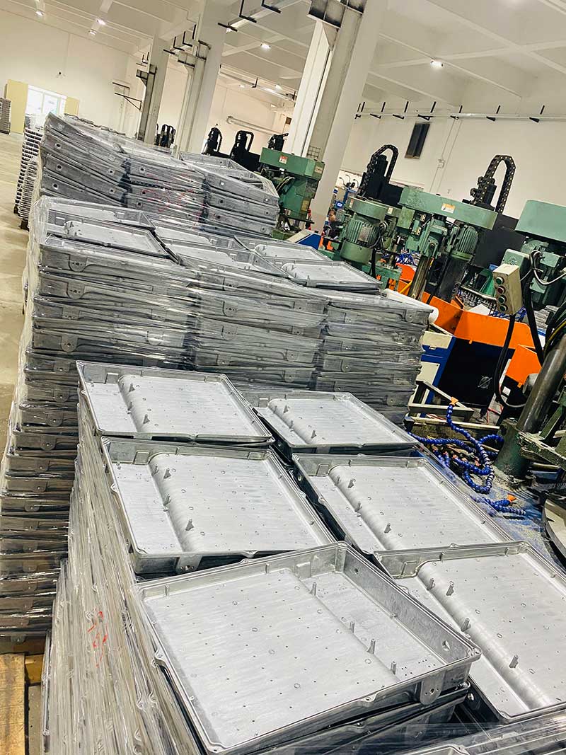 χυτό-προβολέας-στέγασμα